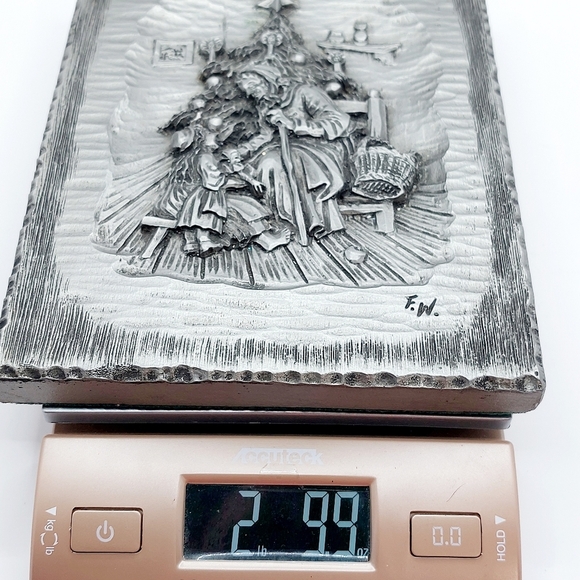 Vintage Pewter Engraving F.W. Christmas Scene - Picture 8 of 8